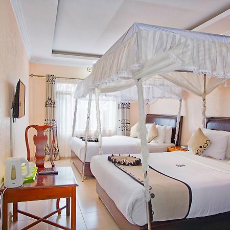 Chambai Hotel Naivasha Exteriör bild