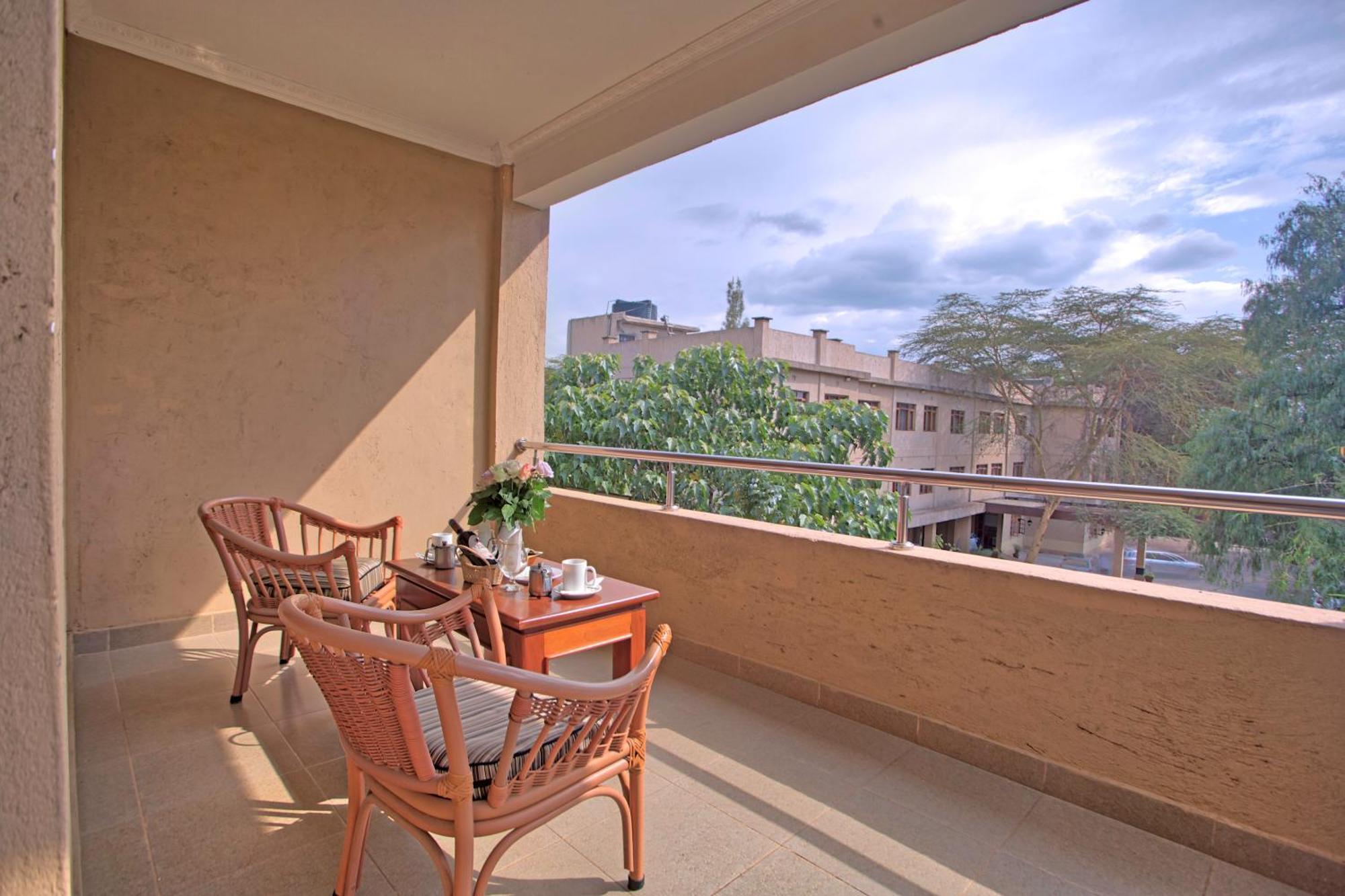 Chambai Hotel Naivasha Exteriör bild