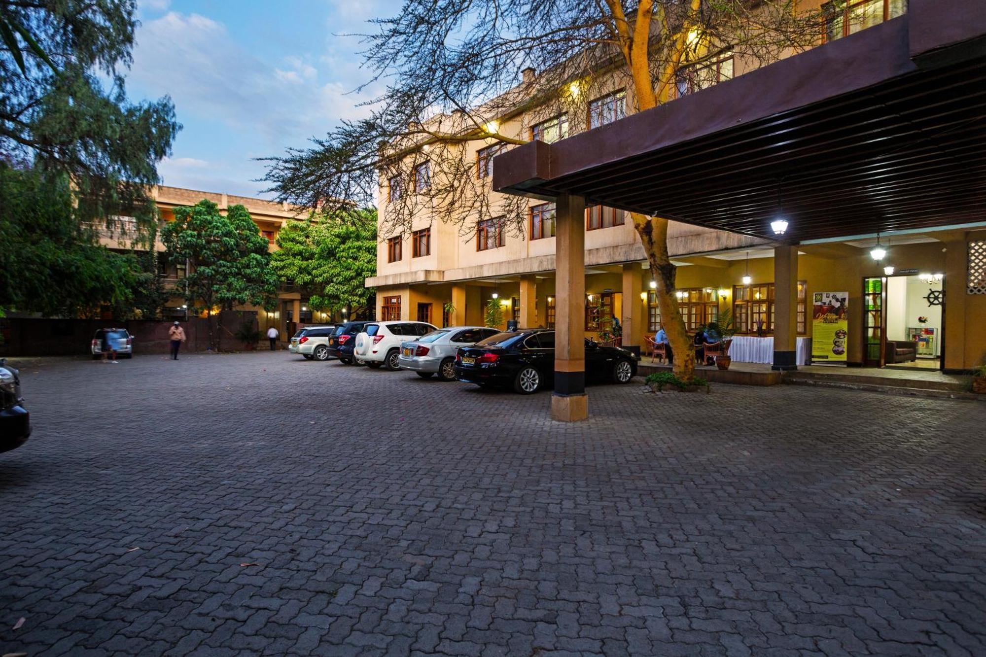 Chambai Hotel Naivasha Exteriör bild