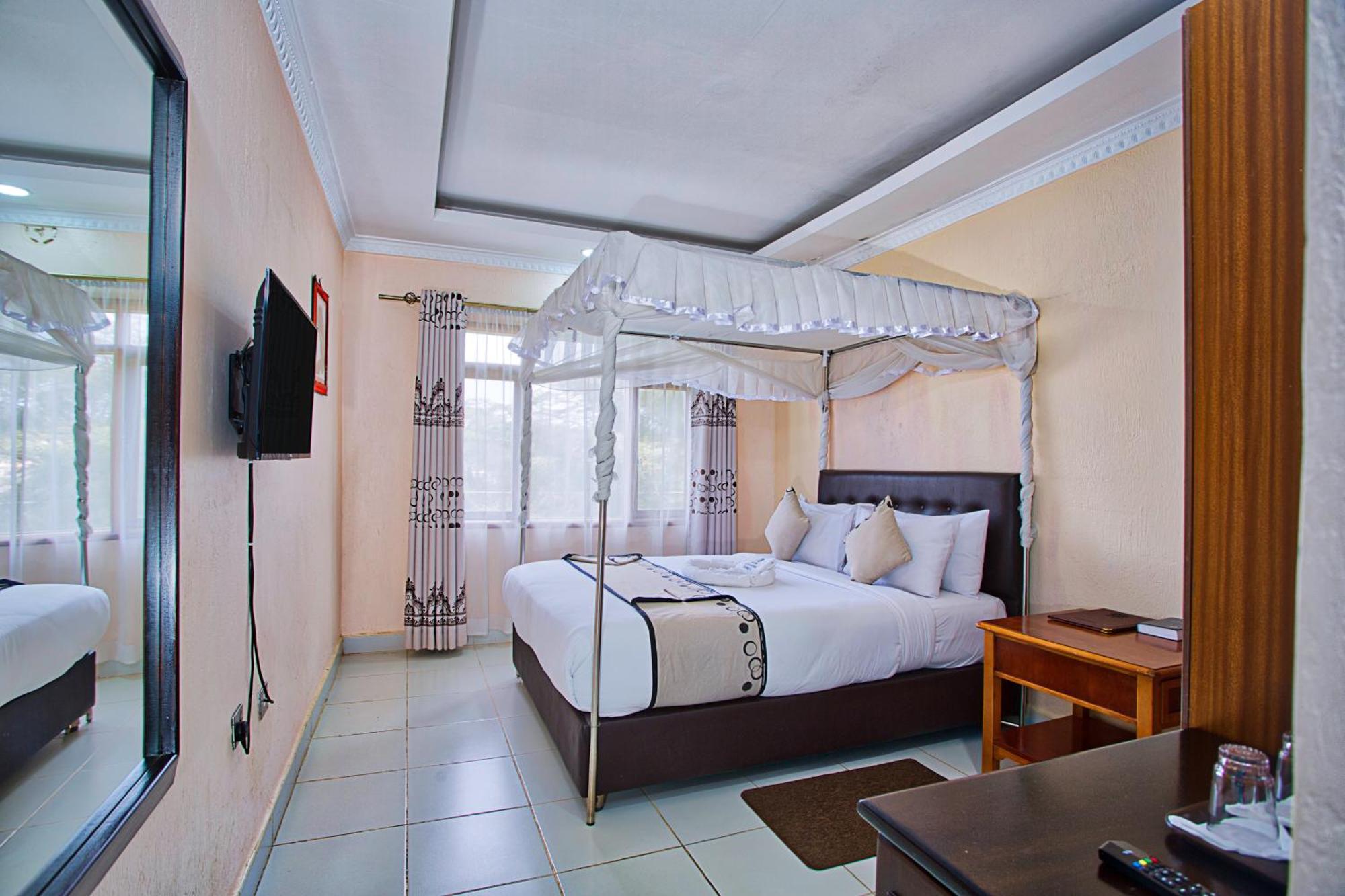 Chambai Hotel Naivasha Exteriör bild
